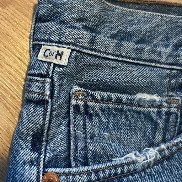 Citizens of Humanity Jean Shorts (Cutoffs) - Picture 3 of 7